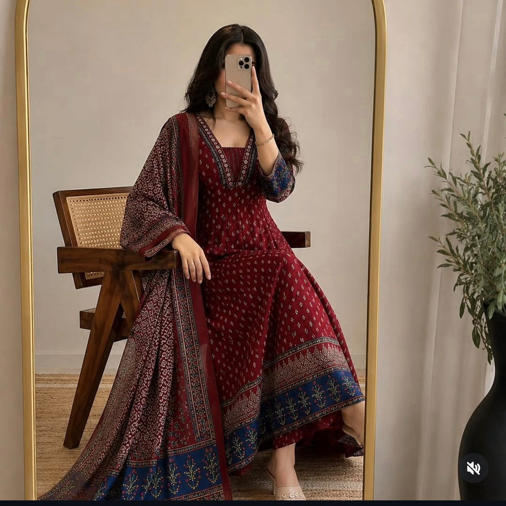 Mehreen suit set